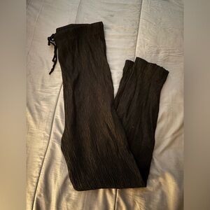 Black crepe pants